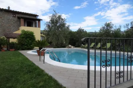 Maison XVIIe siècle rénovée avec piscine à Lamporecchio : photo 15
