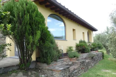 Maison XVIIe siècle rénovée avec piscine à Lamporecchio : photo 18