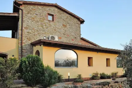 Maison XVIIe siècle rénovée avec piscine à Lamporecchio : photo 28