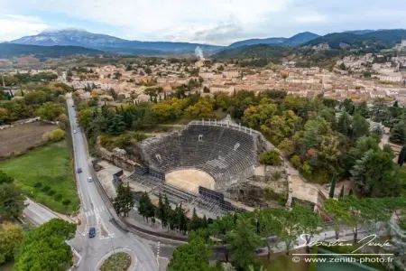Maison 9 personnes avec piscine à Vaison-la-Romaine : photo 14