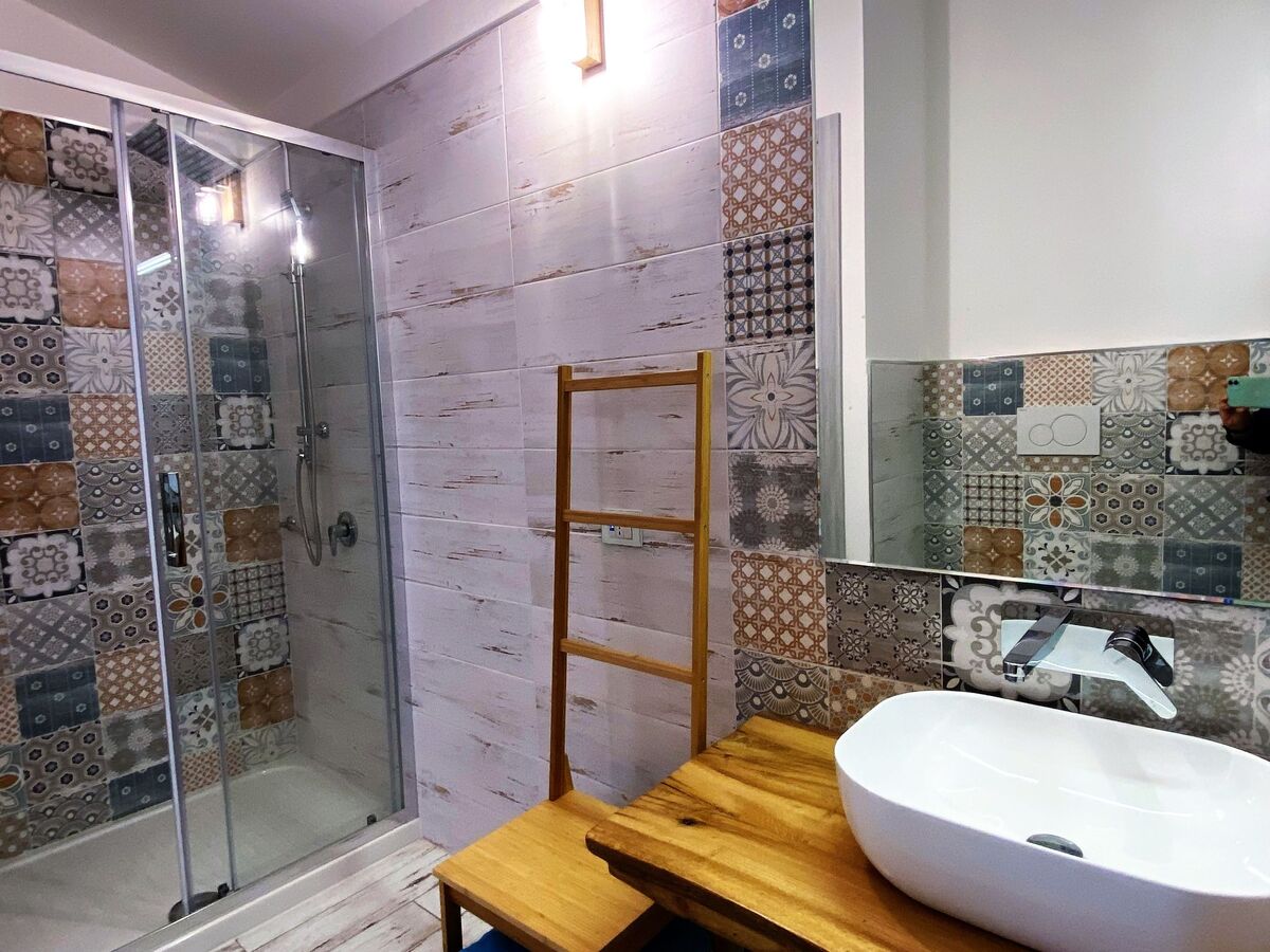 Maison moderne rénovée avec jardin à Castellina Marittima - Photo 19