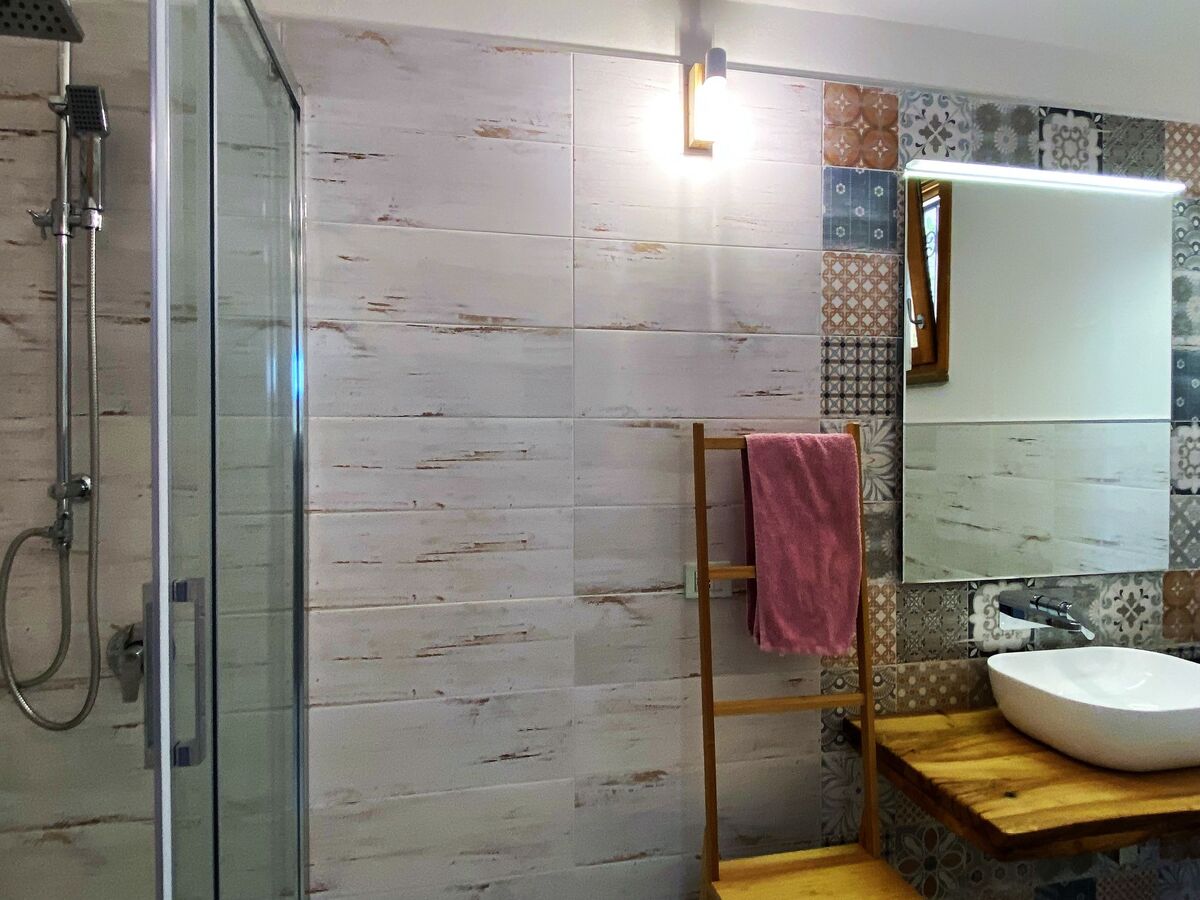 Maison moderne rénovée avec jardin à Castellina Marittima - Photo 21