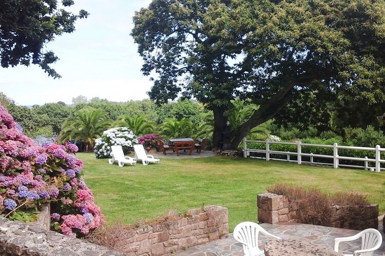 Maison bretonne avec jardin à 500 m de la plage - Photo 3