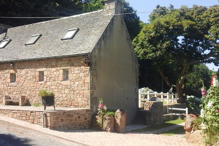Maison bretonne avec jardin à 500 m de la plage - Photo 10
