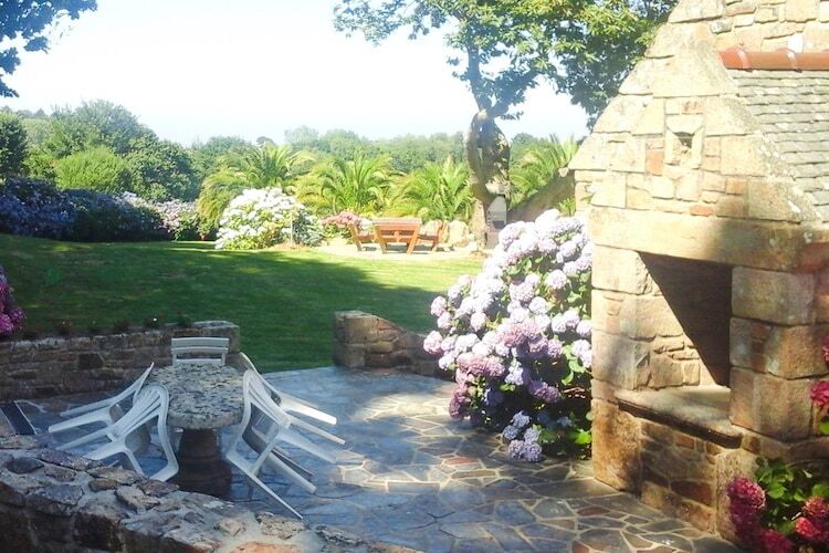 Maison bretonne avec jardin à 500 m de la plage - Photo 13