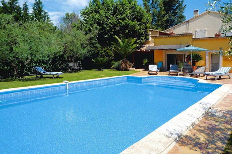 Maison provençale avec piscine partagée à Noves - Photo 1