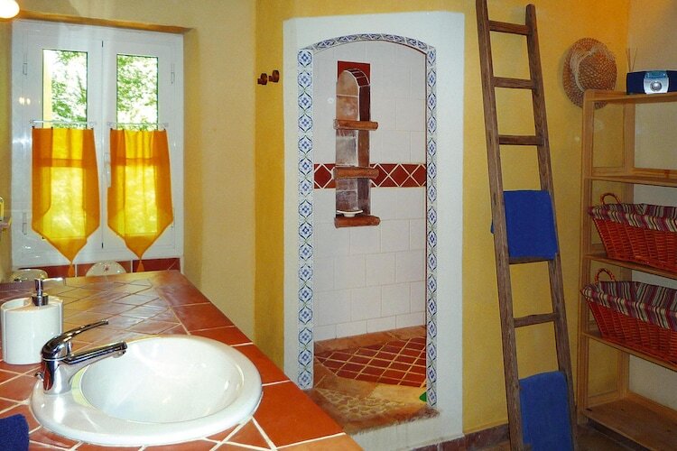 Maison provençale avec piscine partagée à Noves - Photo 11