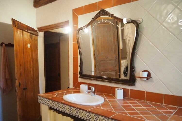 Maison provençale avec piscine partagée à Noves - Photo 12