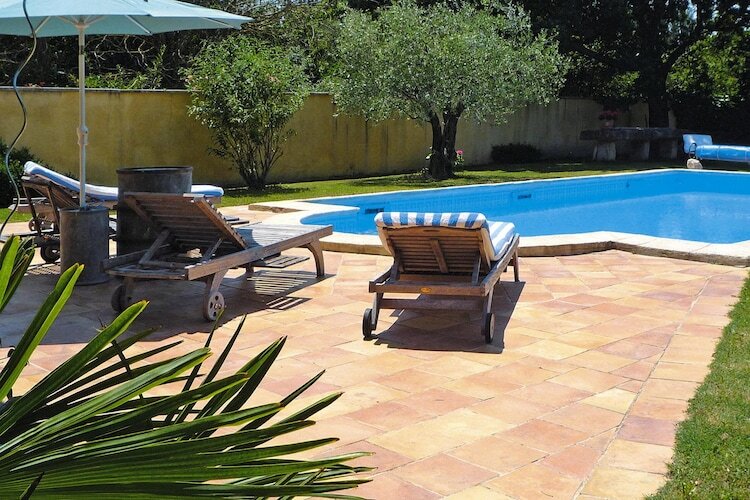Maison provençale avec piscine partagée à Noves - Photo 14