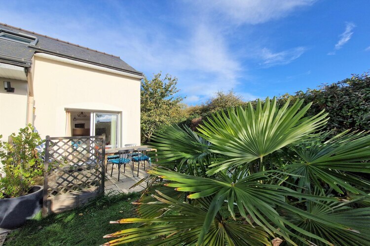 Maison mitoyenne avec jardin à 2 km de la plage - Photo 1