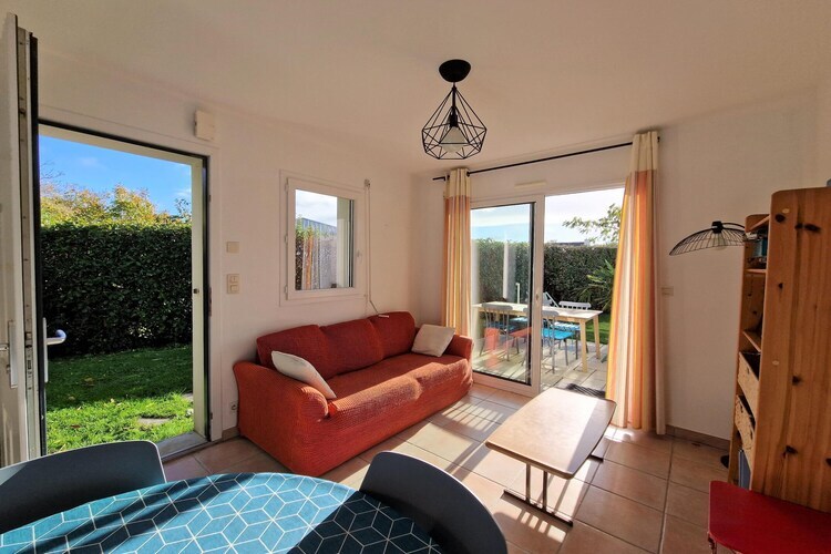 Maison mitoyenne avec jardin à 2 km de la plage - Photo 2