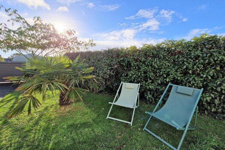 Maison mitoyenne avec jardin à 2 km de la plage - Photo 4
