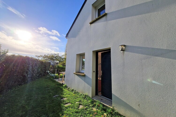Maison mitoyenne avec jardin à 2 km de la plage - Photo 6