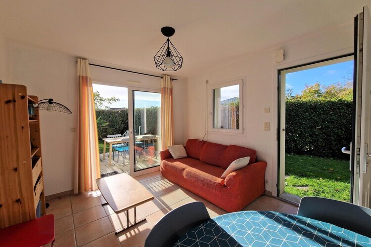 Maison mitoyenne avec jardin à 2 km de la plage - Photo 10
