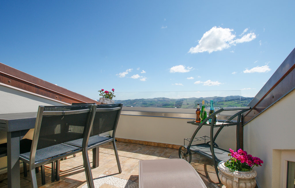 Maison rurale centenaire avec terrasse vue, près de Saint-Marin - Photo 4