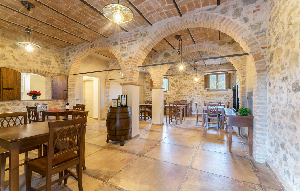Maison 15 pers. au bord du lac Trasimène avec piscine - Photo 3