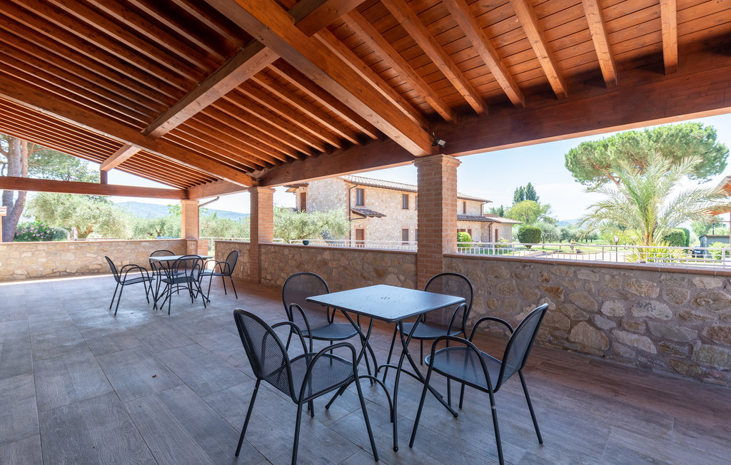 Maison 15 pers. au bord du lac Trasimène avec piscine - Photo 6