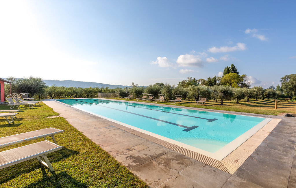 Maison 15 pers. au bord du lac Trasimène avec piscine - Photo 11