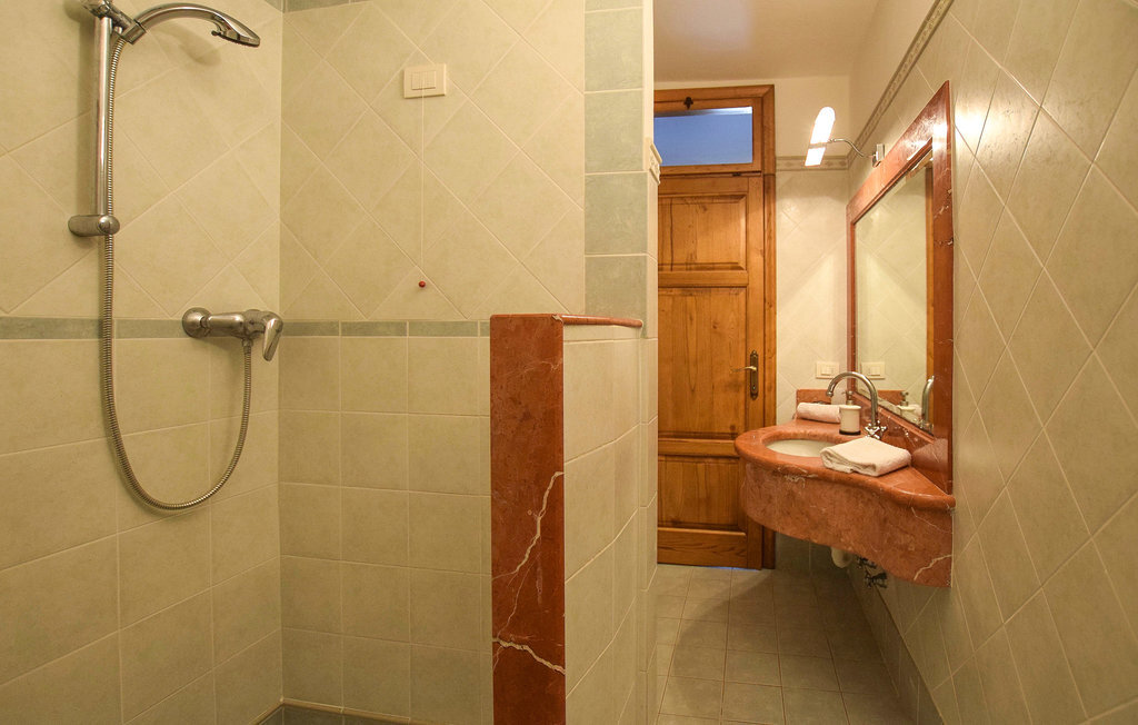 Maison 5 chambres avec terrain à Fabbiano - Photo 26