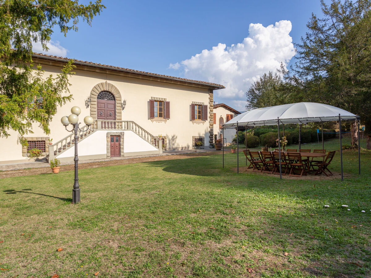 Villa Isabella – 20 pers, piscine et sauna en Toscane - Photo 1