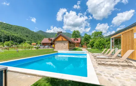 Location maison à Gospic