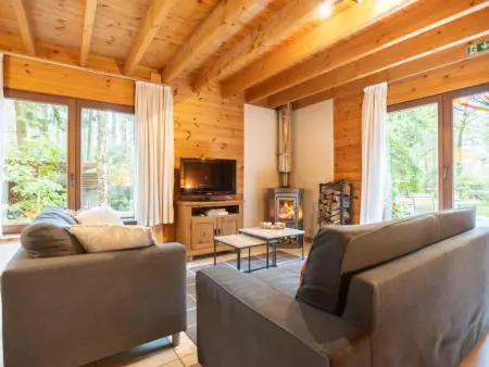 Chalet en forêt à Lille, Belgique : jardin clos 2500 m² : photo 2