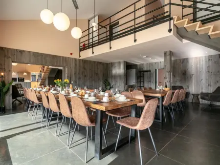 Maison de groupe en forêt à Hechtel-Eksel, 24 pers. et 11 ch. : photo 3