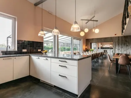Maison de groupe en forêt à Hechtel-Eksel, 24 pers. et 11 ch. : photo 32