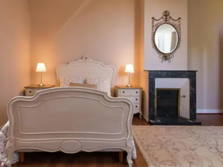 Le Petit Château : maison avec piscine privée près de Brouchaud : photo 9