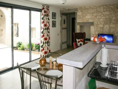 Gite La Sempesserre, Gîte situé au calme avec piscine et parc-jardin - Photo 8