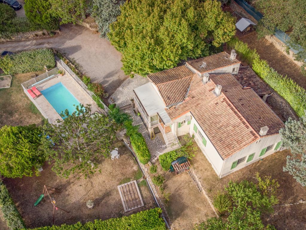 La Louzie : villa à Salernes avec piscine privée et jardin de jeux - Photo 4