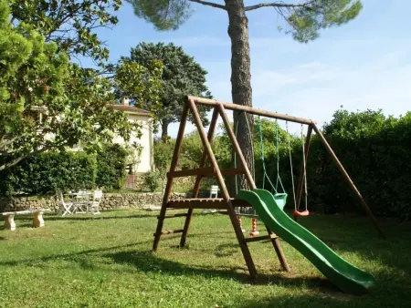 La Louzie : villa à Salernes avec piscine privée et jardin de jeux : photo 2