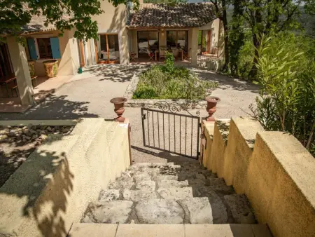 Villa Bellegarde, Villa avec vue panoramique et piscine privée - Photo 14