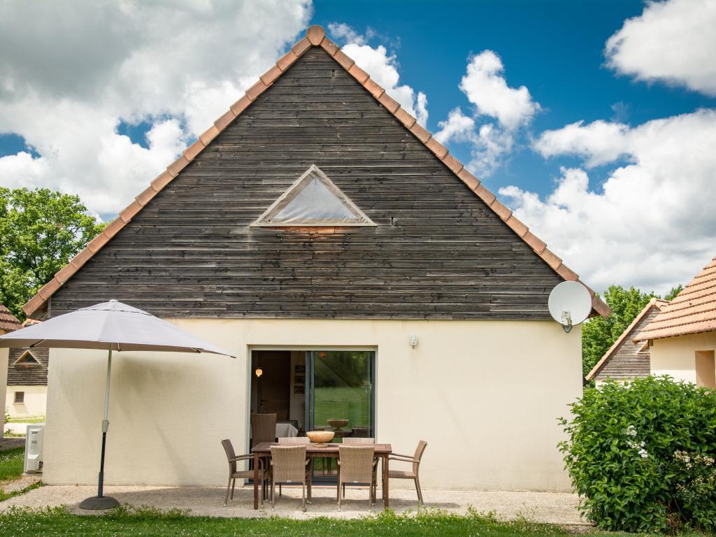 Maison Le Lac Bleu nr 33 à Lacapelle-Marival, 4 chambres et piscine - Photo 1