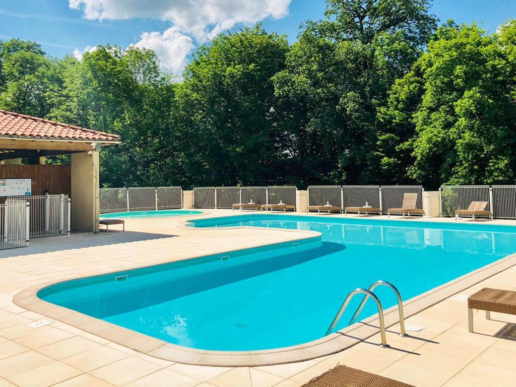 Maison Le Lac Bleu nr 33 à Lacapelle-Marival, 4 chambres et piscine - Photo 4