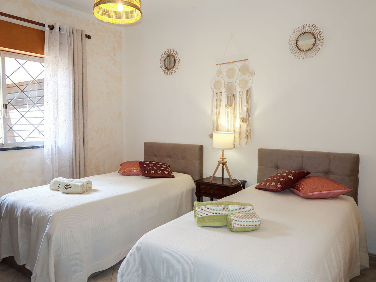 Isaurinda – Maison 6 pers. piscine à Estoi - Photo 15