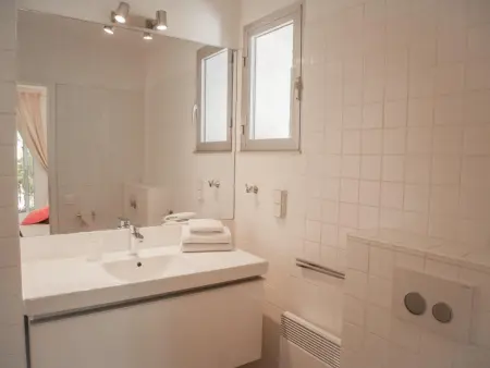 Loumic, Villa de charme avec vue mer à 350m de la plage - Photo 12