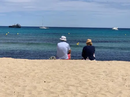 Loumic, Villa de charme avec vue mer à 350m de la plage - Photo 44