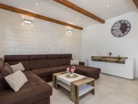 Matea, maison moderne 10 pers. piscine privée Krk : photo 7