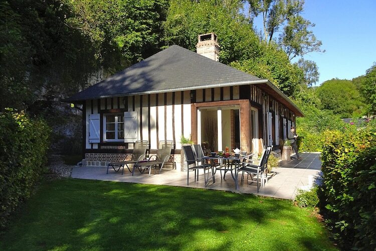 Maison normande à colombages, jardin 700 m² - Photo 1