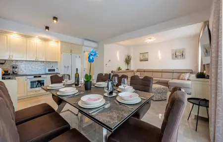 Maison 8 personnes à Pakostane - Photo 4