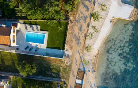 Location maison à Turanj