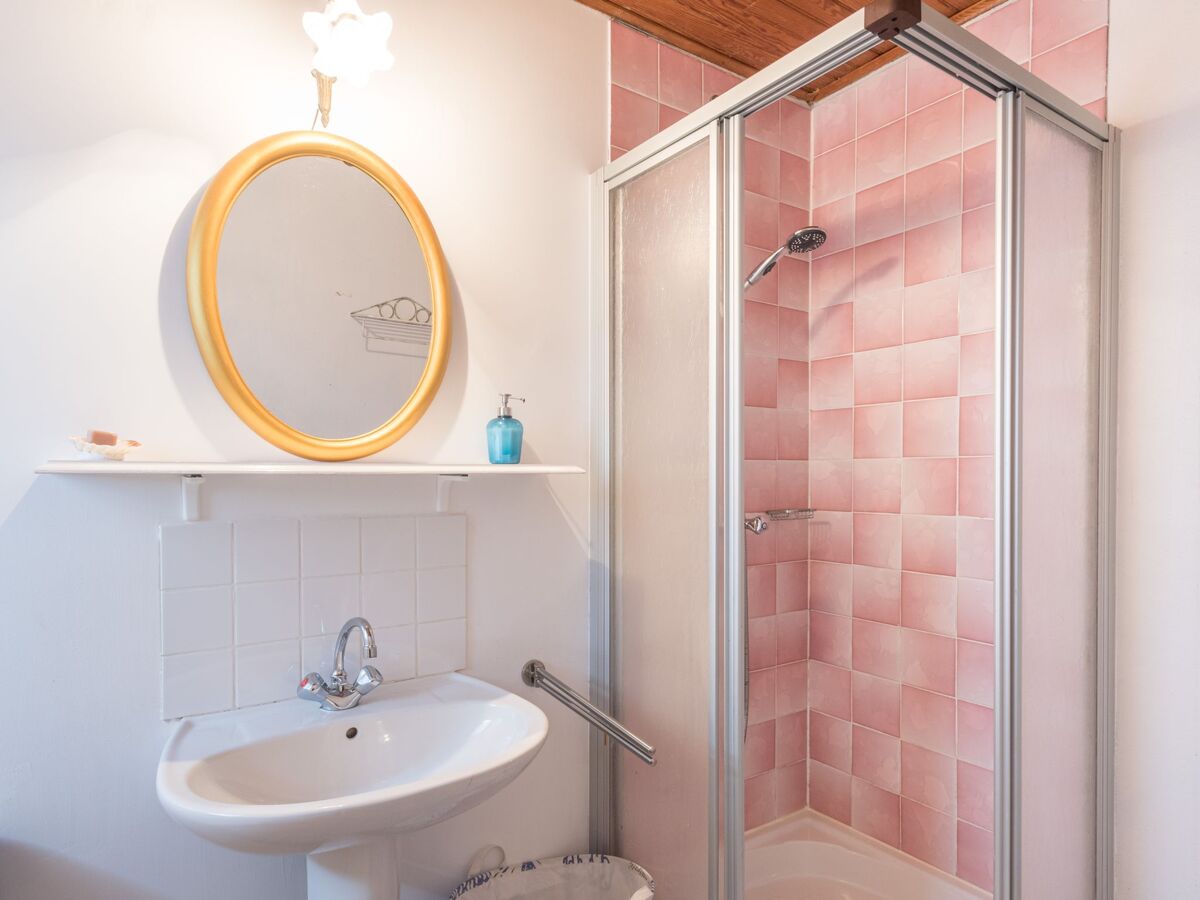 Maison Rose – 7 chambres, 10 personnes, jardin 700 m² - Photo 12