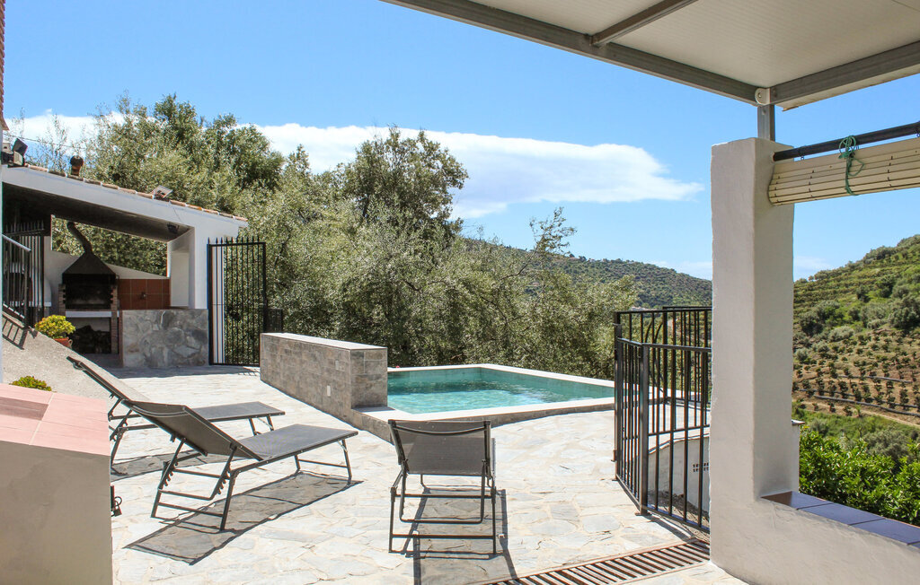 Maison 4 chambres Sayalonga, vue montagne et piscine - Photo 9