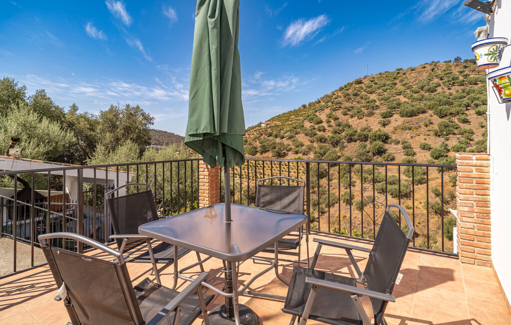 Maison 4 chambres Sayalonga, vue montagne et piscine - Photo 13