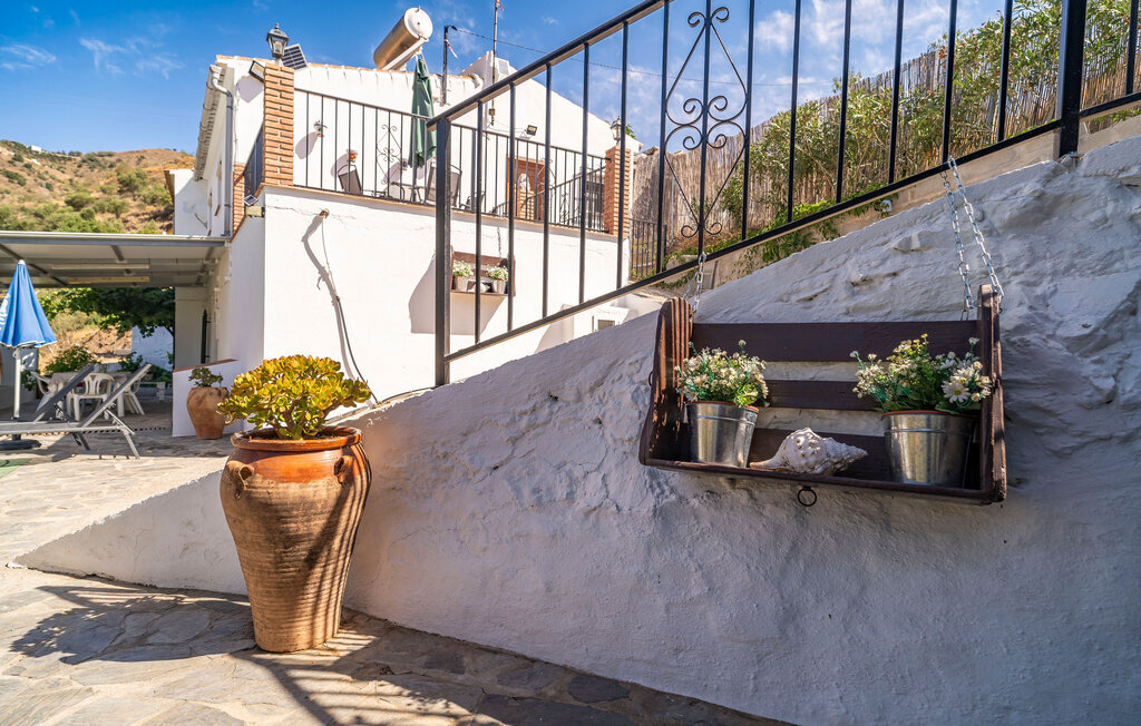Maison 4 chambres Sayalonga, vue montagne et piscine - Photo 15