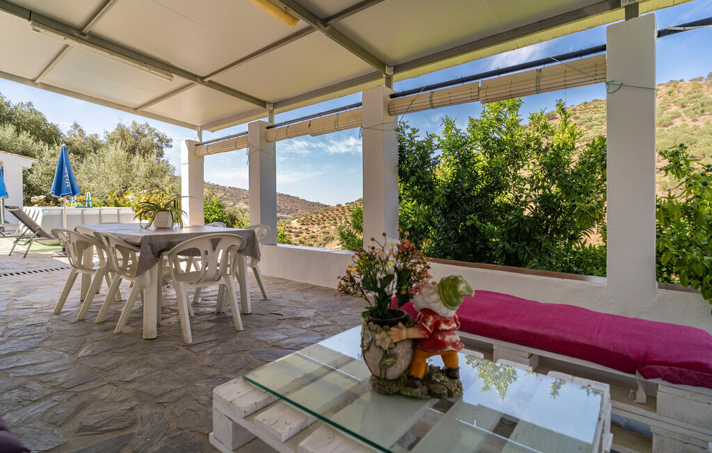 Maison 4 chambres Sayalonga, vue montagne et piscine - Photo 16
