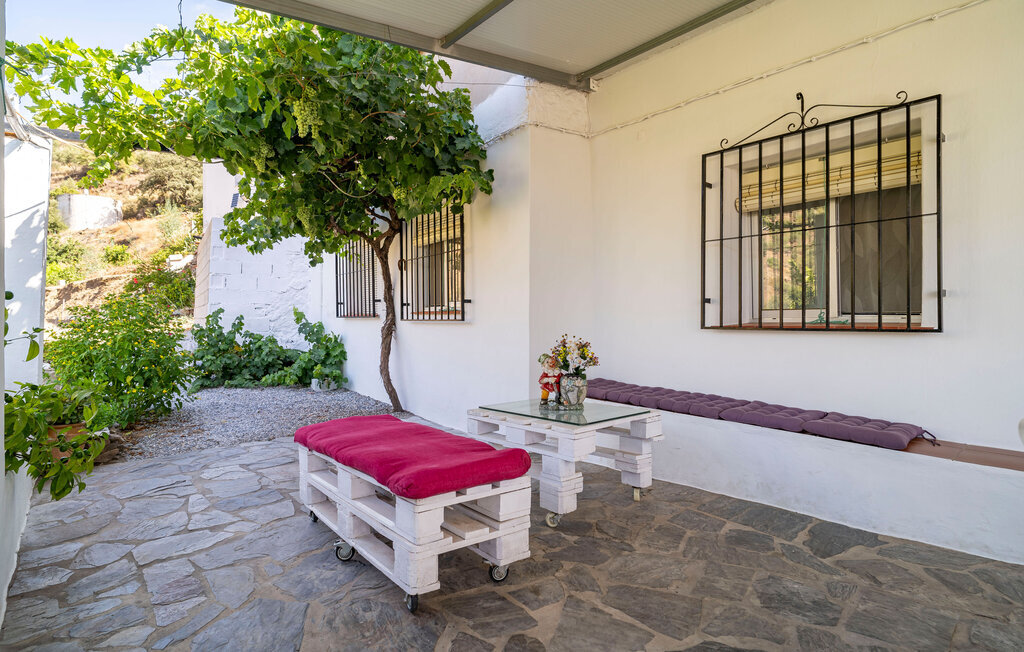Maison 4 chambres Sayalonga, vue montagne et piscine - Photo 17