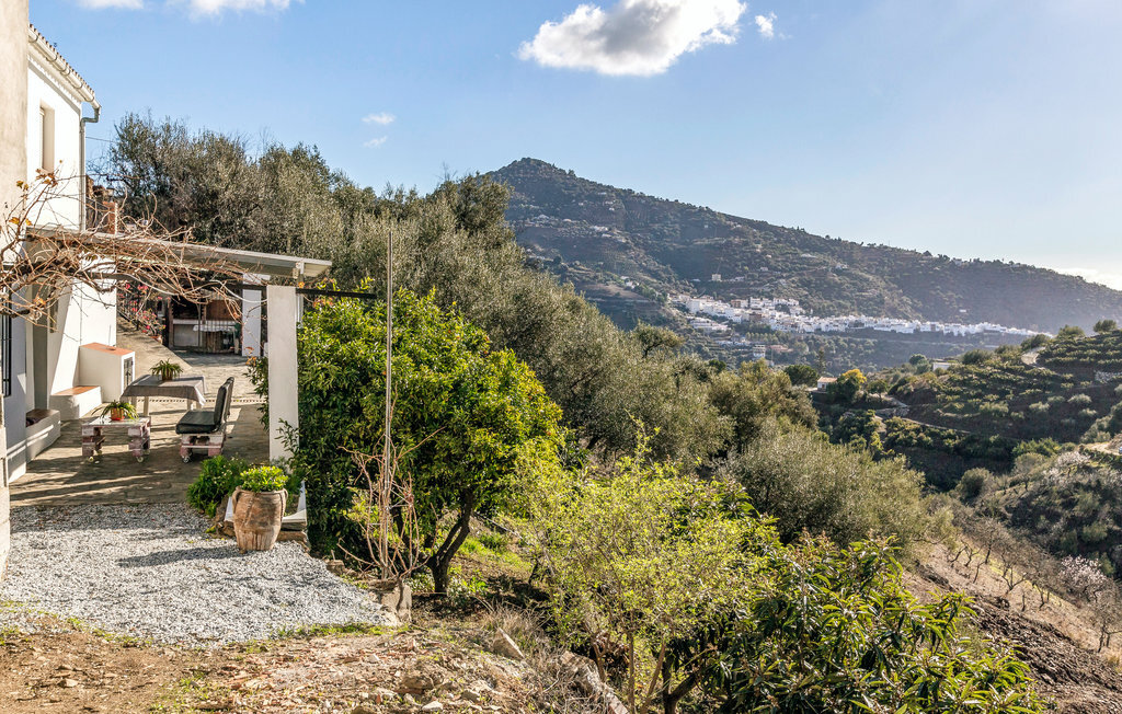Maison 4 chambres Sayalonga, vue montagne et piscine - Photo 18
