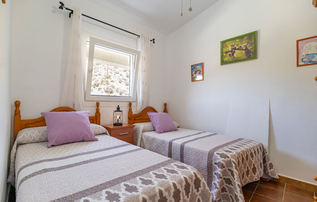 Maison 4 chambres Sayalonga, vue montagne et piscine - Photo 23